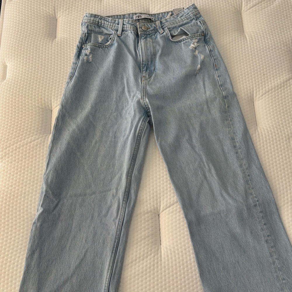 Zara Women's Light Blue Straight Leg Jeans